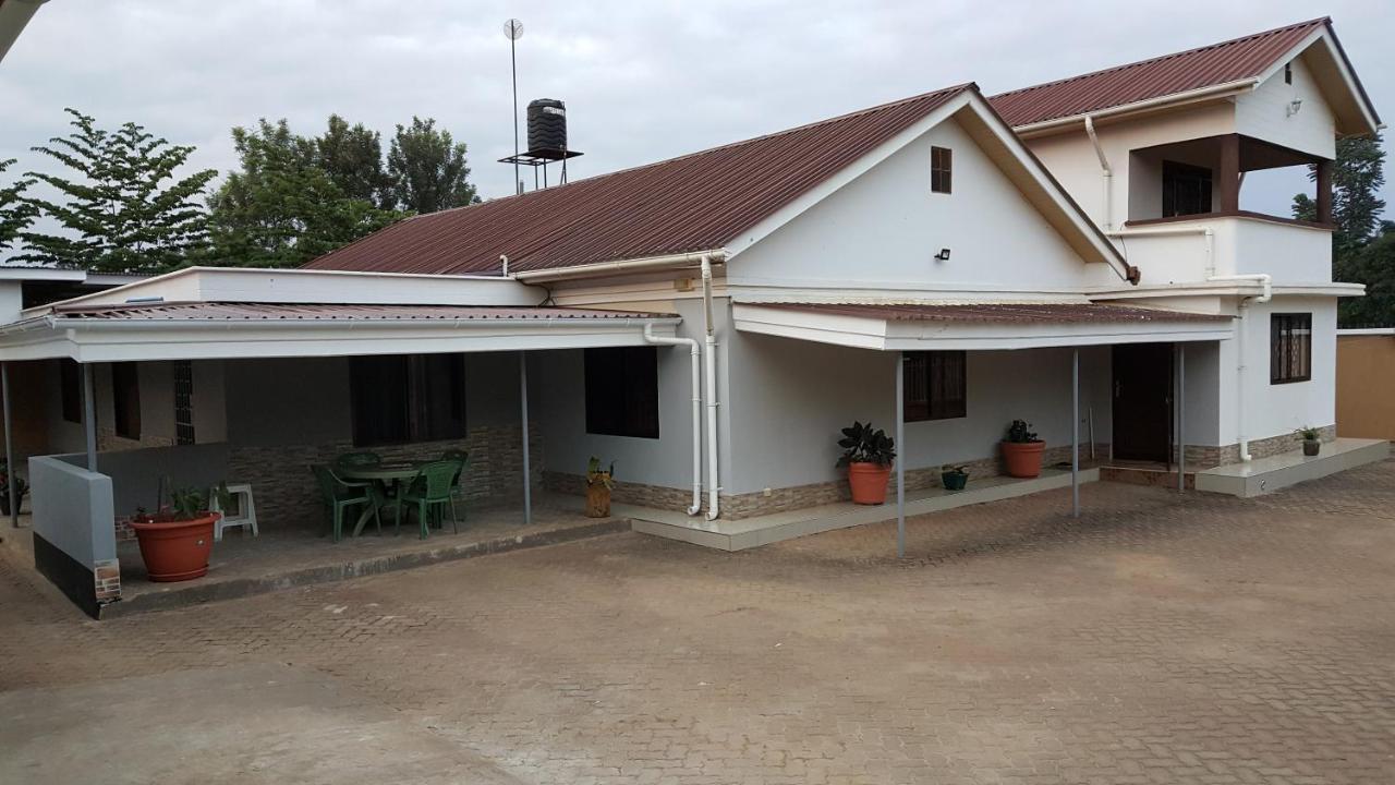 Kilimanjaro Country House Moshi Extérieur photo
