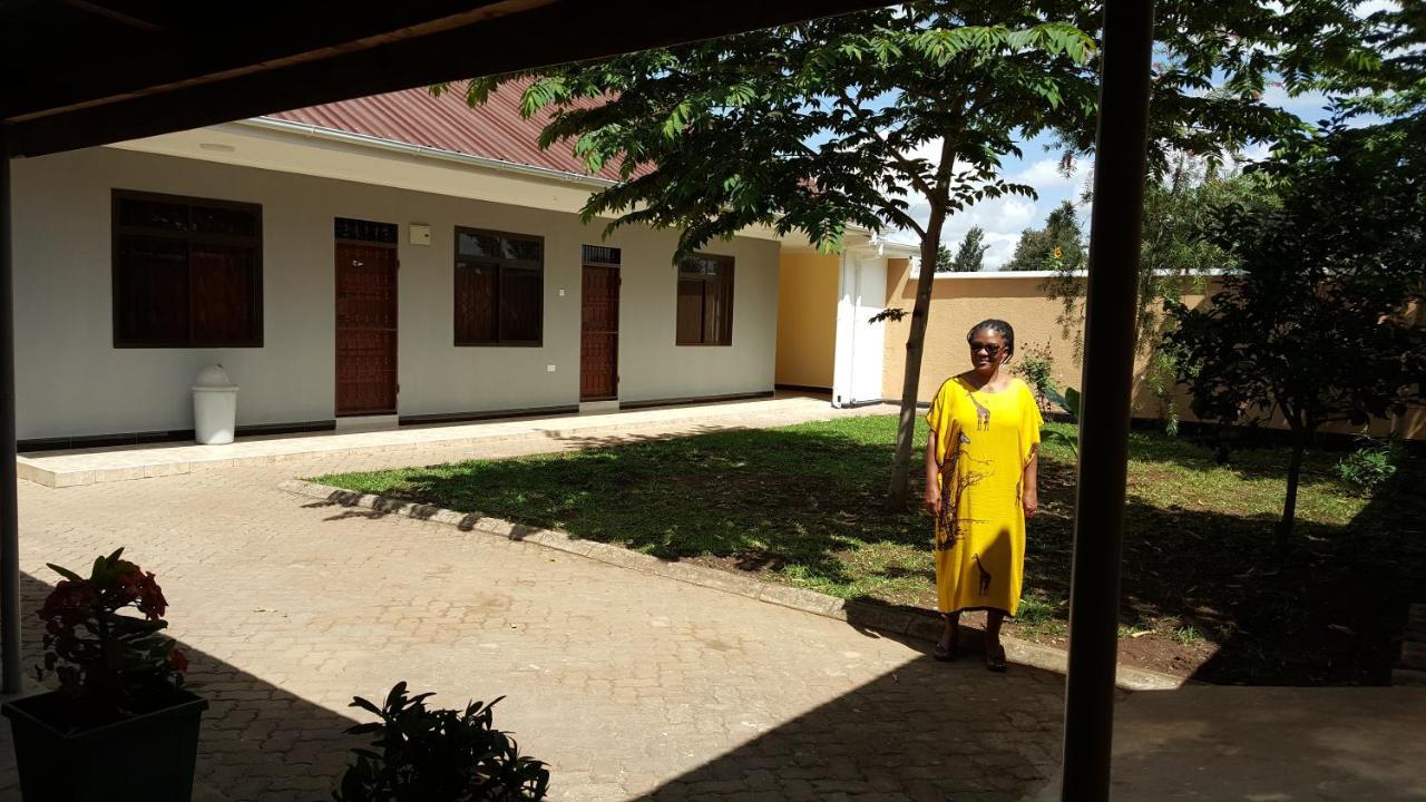 Kilimanjaro Country House Moshi Extérieur photo