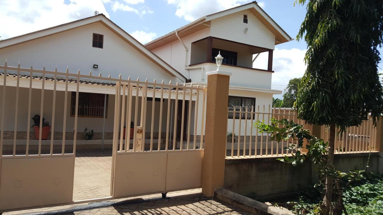 Kilimanjaro Country House Moshi Extérieur photo