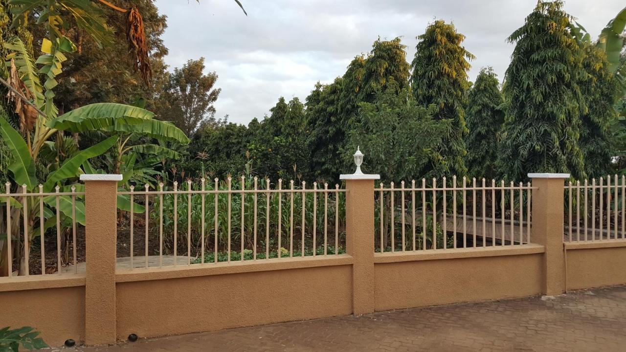 Kilimanjaro Country House Moshi Extérieur photo